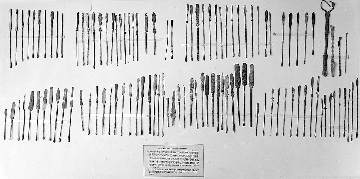 greek and roman surgical instruments