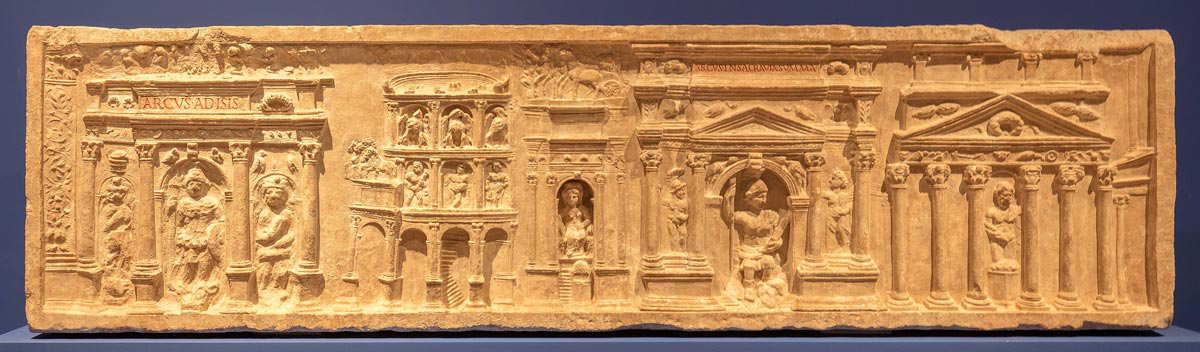 haterii tomb arcusad Isis