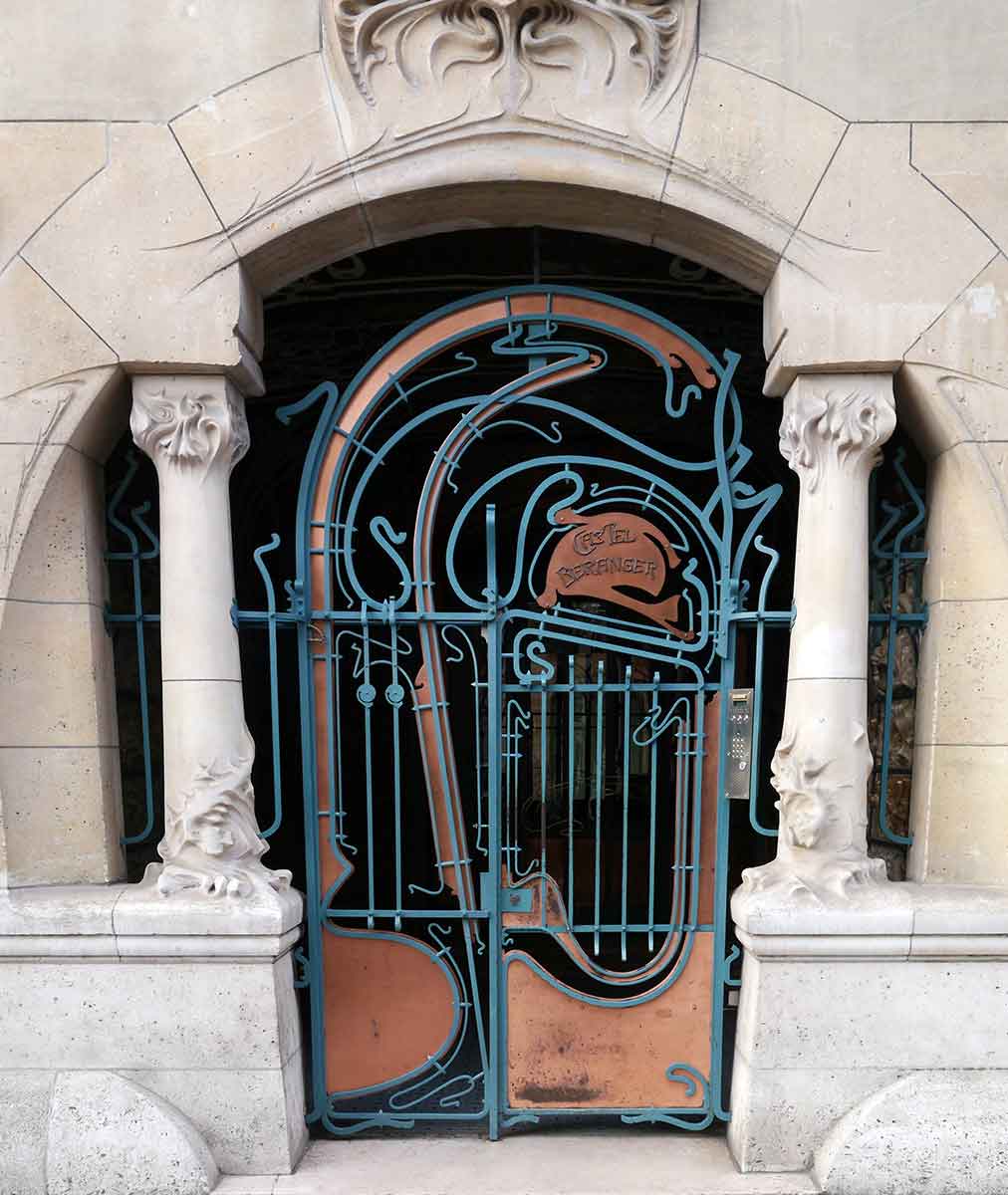 hector guimard entrance castel béranger