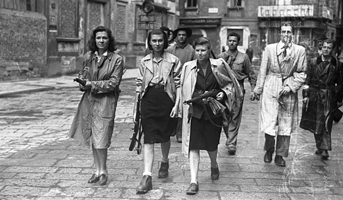 italian partisans milan 1945