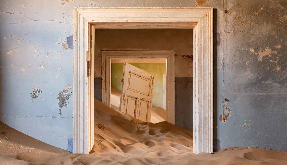 kolmanskuppe ghost town