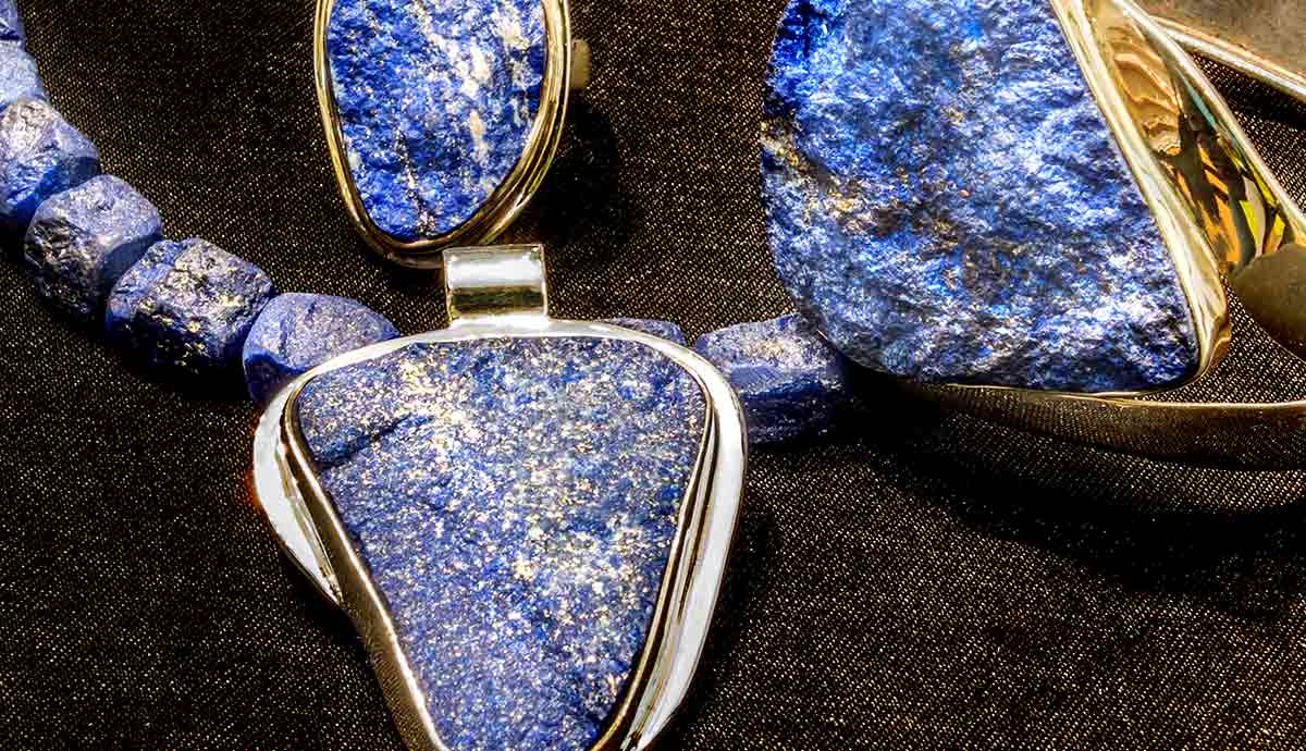 Lapis lazuli jewelry pieces on display