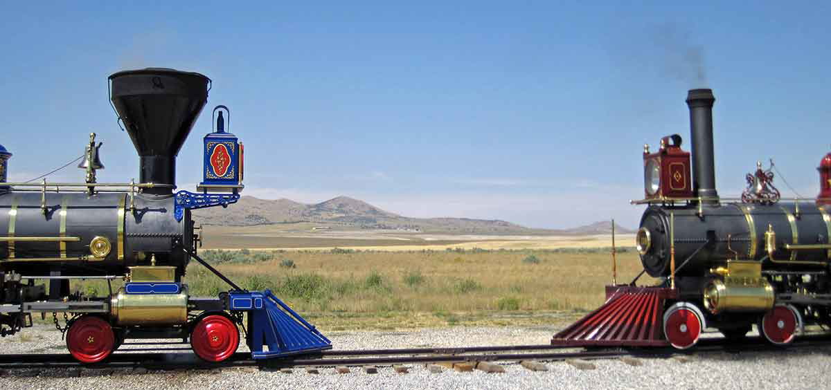 locomotives facing golden spike site