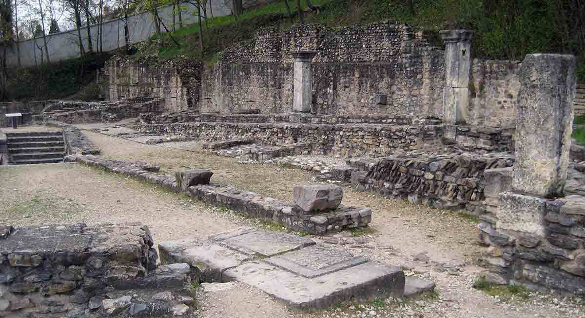 lugdunum lyon france roman ruins cc by 2.0