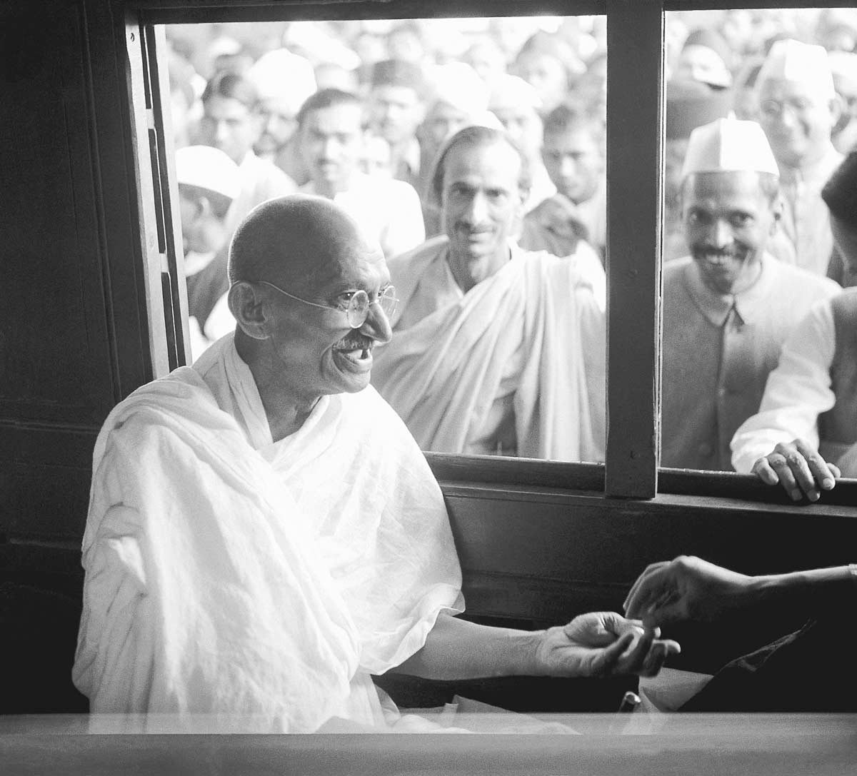 mahatma gandhi train hunger striker