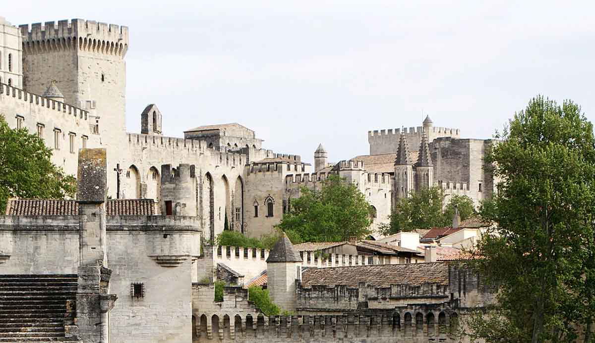 papal palace avignon