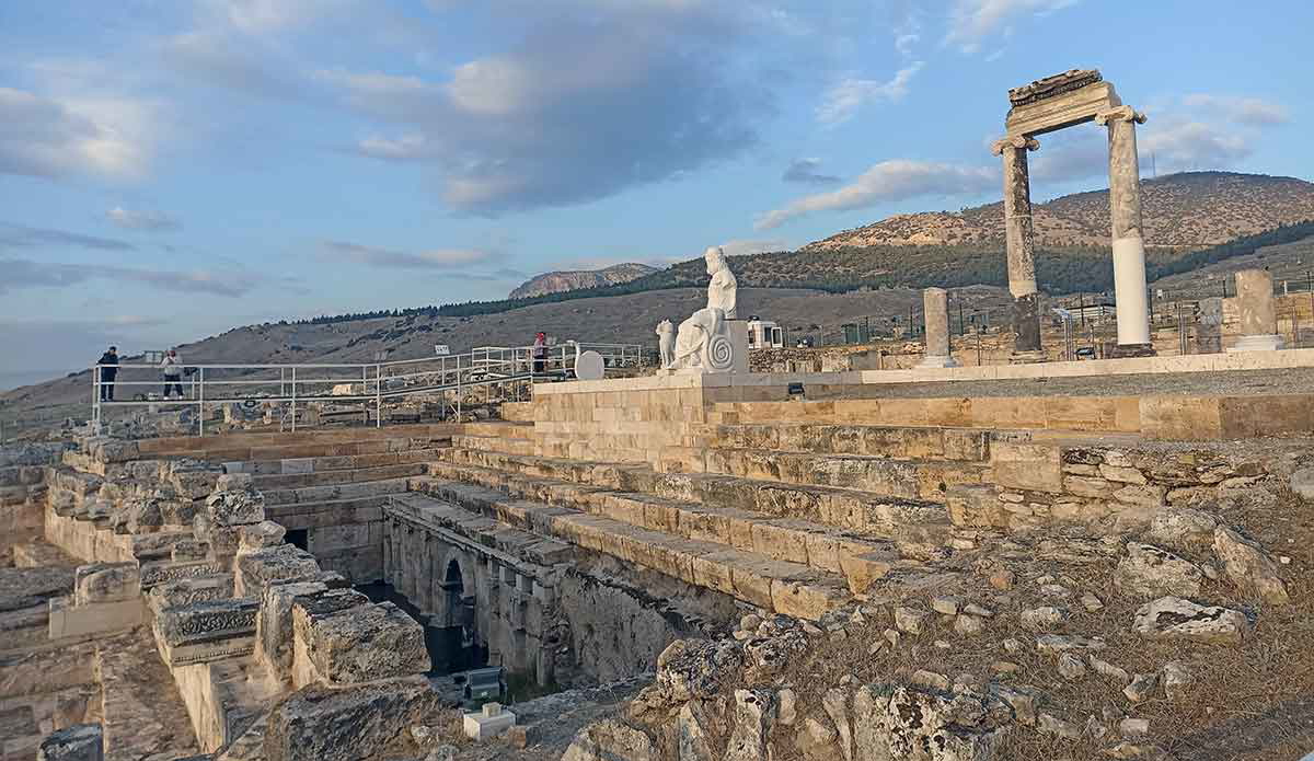 ploutonion hierapolis 2024