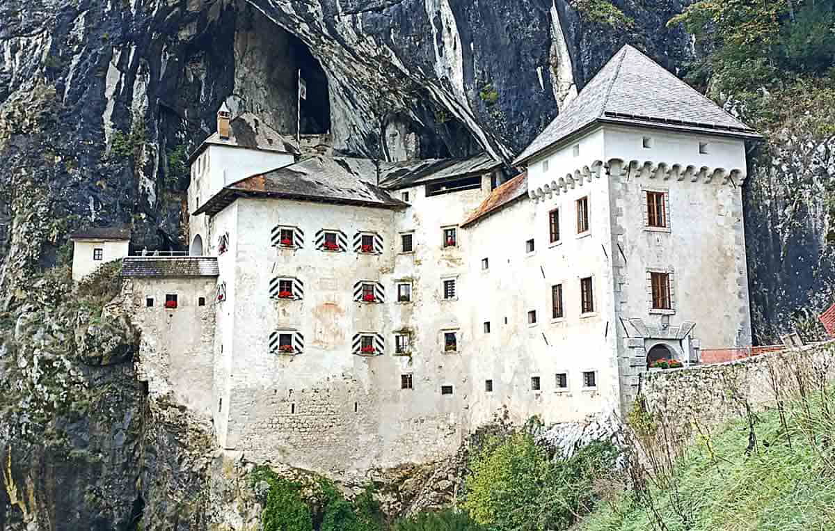 predjama castle exterior