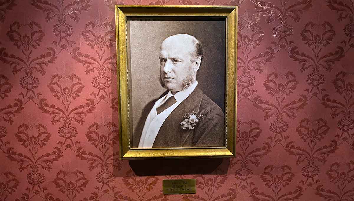 sir hercules robinson