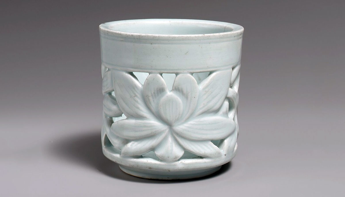 white porcelain cup joseon dynasty