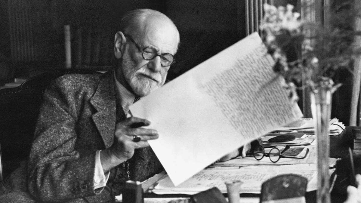 Sigmund Freud in his study