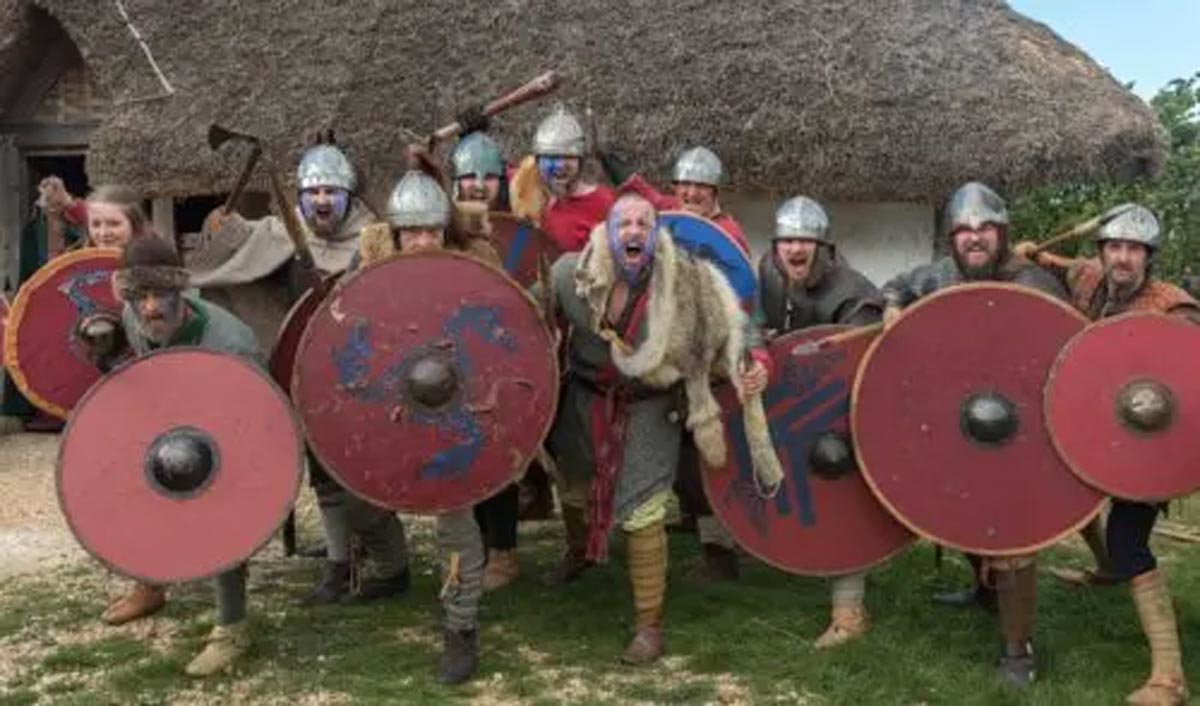 anglo saxon warriors re enactors