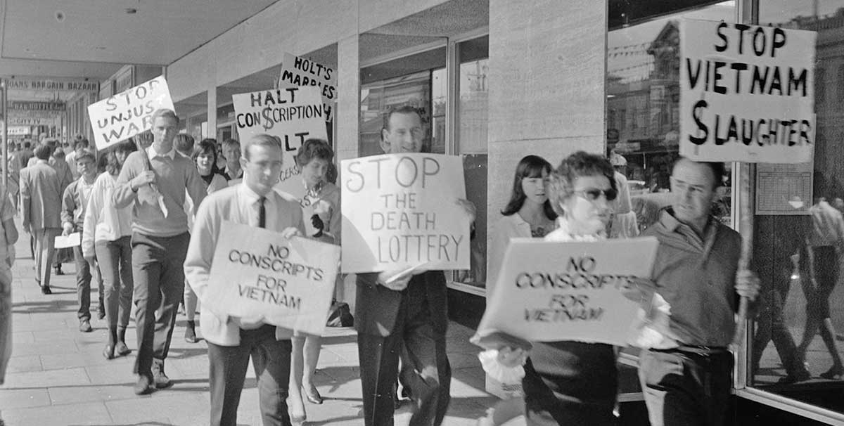 anti vietnam war demonstration