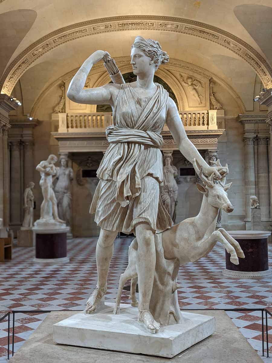 artemis statue louvre