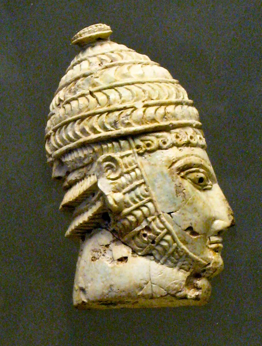 boar tusk helmet mycenaean wikimedia commons cc by 2
