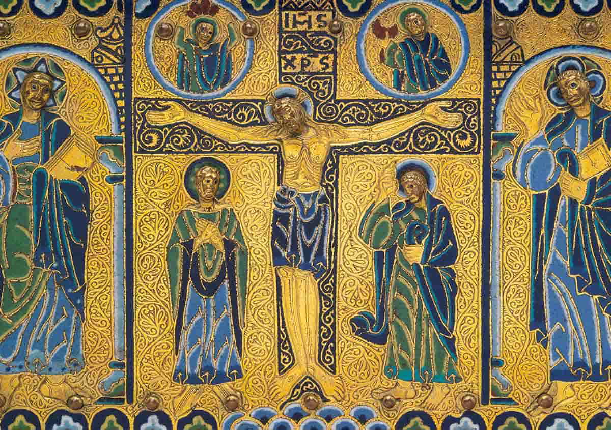 crucifixion christ in majesty