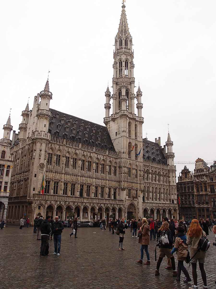 grand place brussels photo