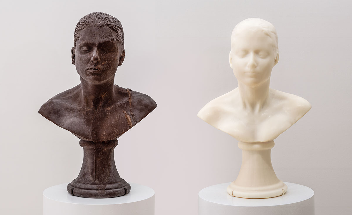 janine antoni lather sculpture