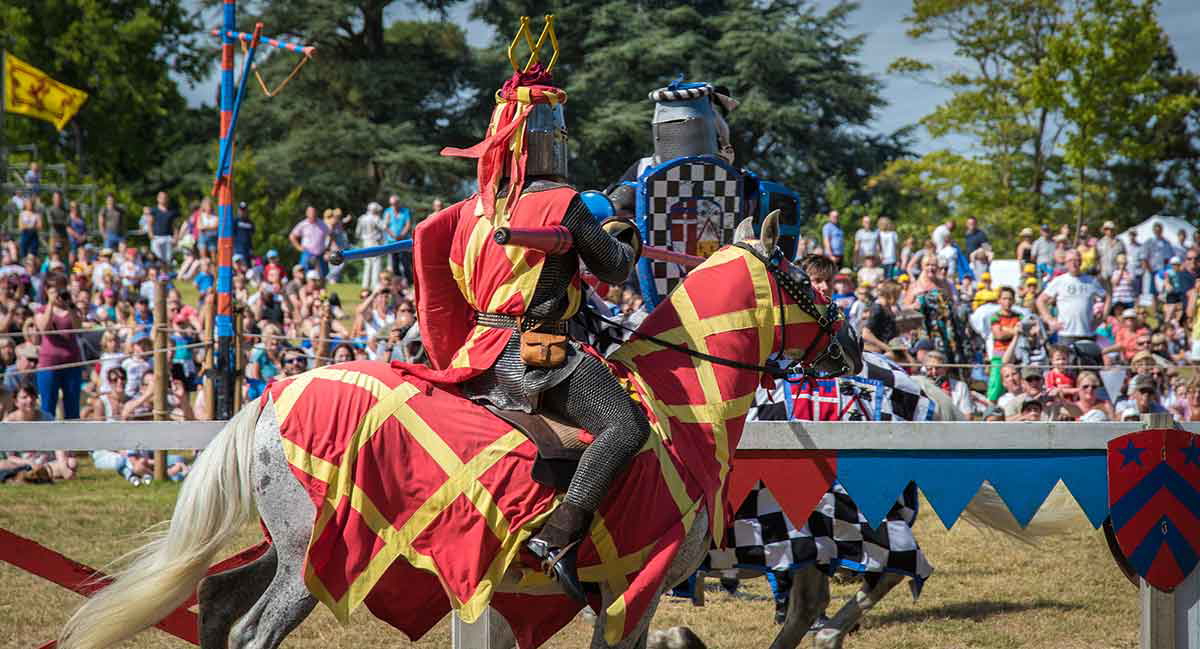 jousting knights