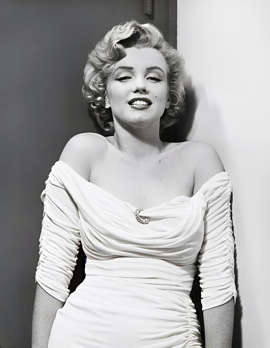marilyn monroe philippe halsman photograph