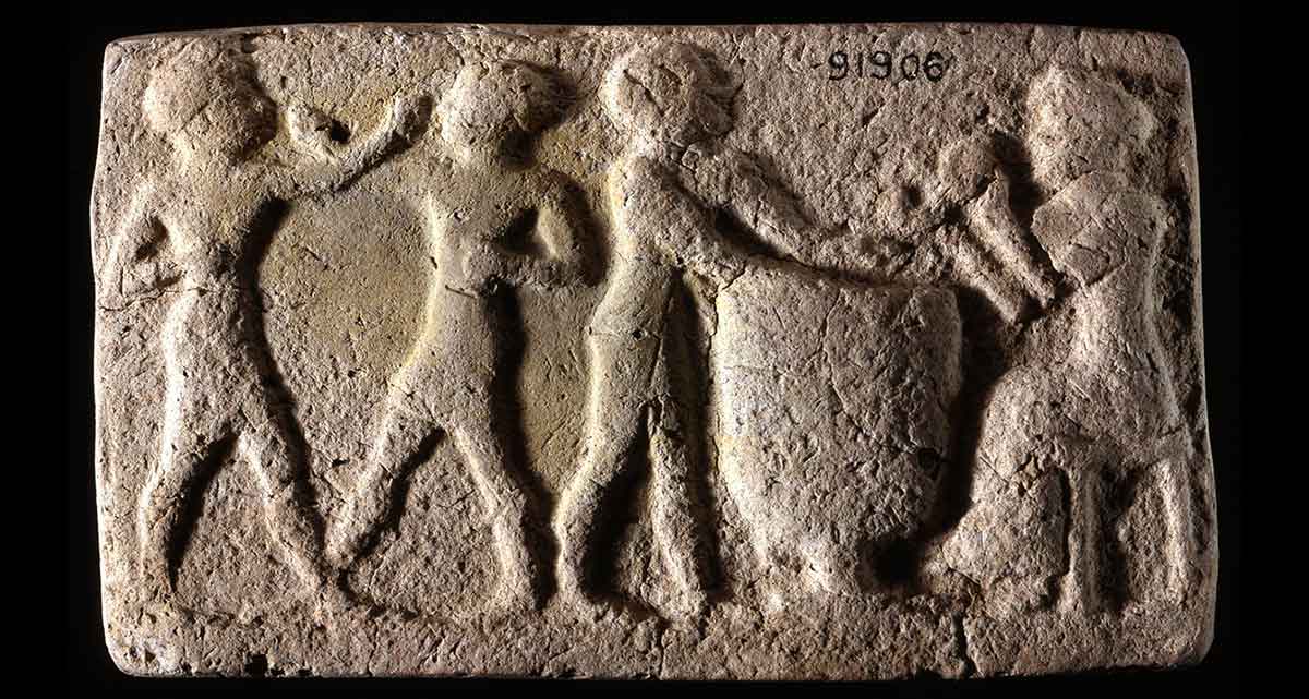 mesopotamian boxers plaque