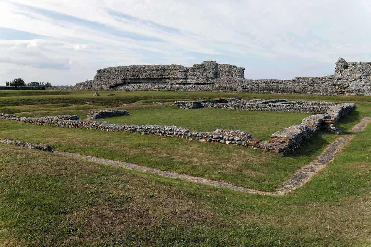richborough roman fort emperor claudius