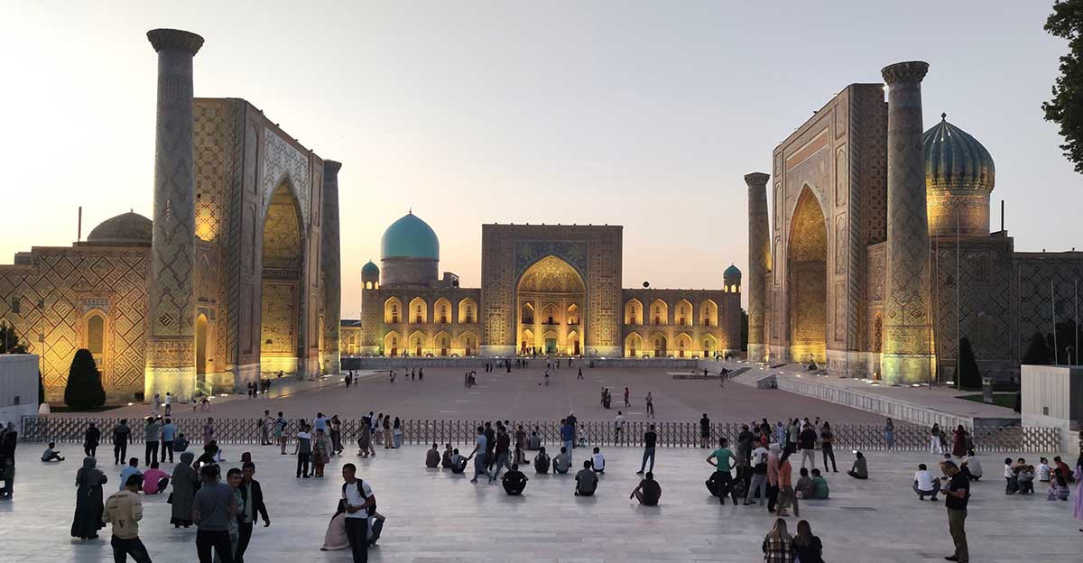 samarkand geistan square sunset