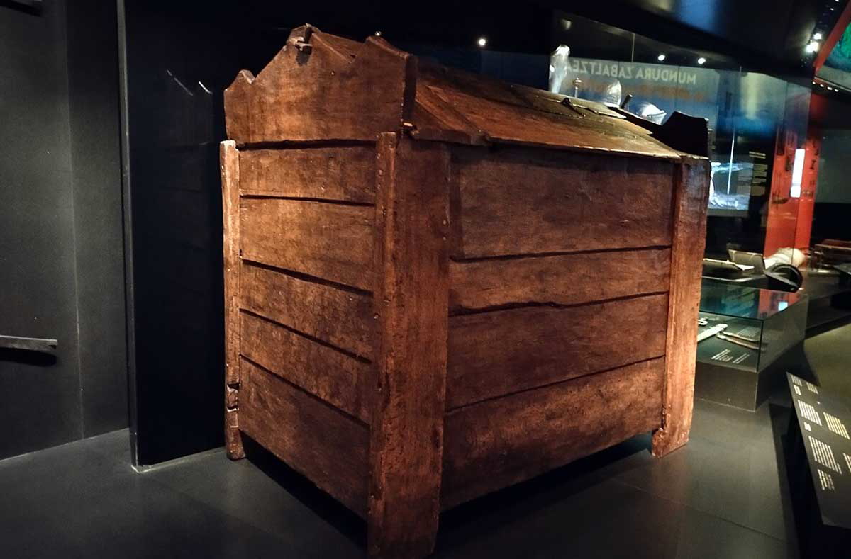tithe chest