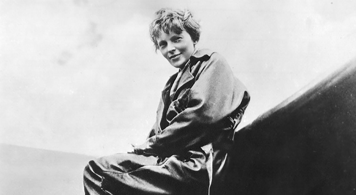 amelia earhart climbing plane photo