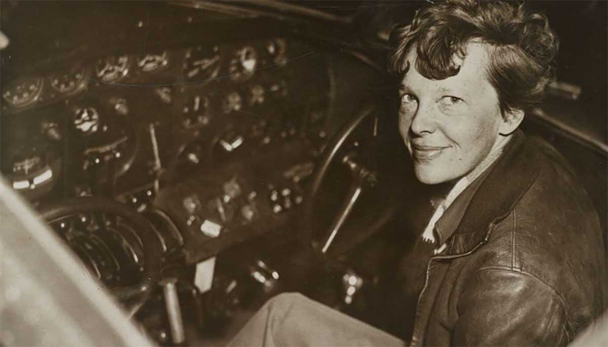 amelia earhart in plane 1937 photo