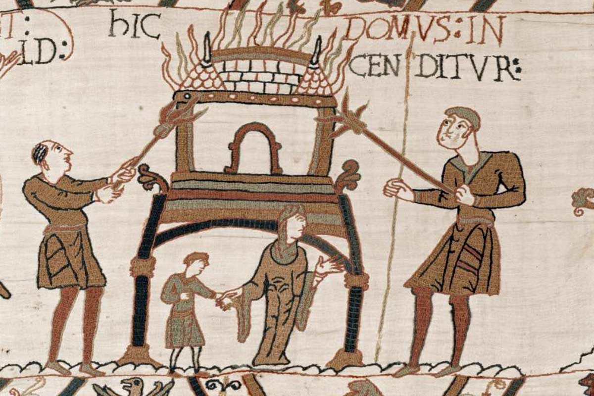 bayeaux tapestry burning english house