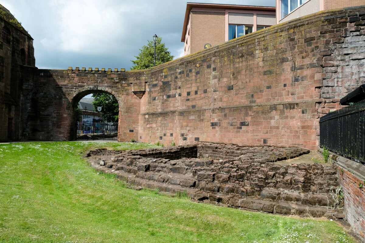 chester roman ruins wolf gate jeff buck cc by 2