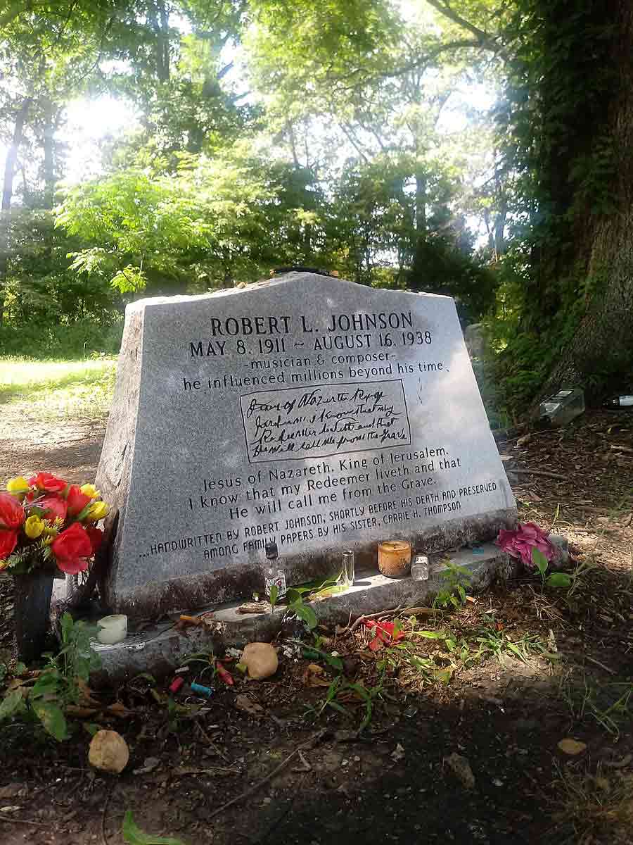 grave robert johnson
