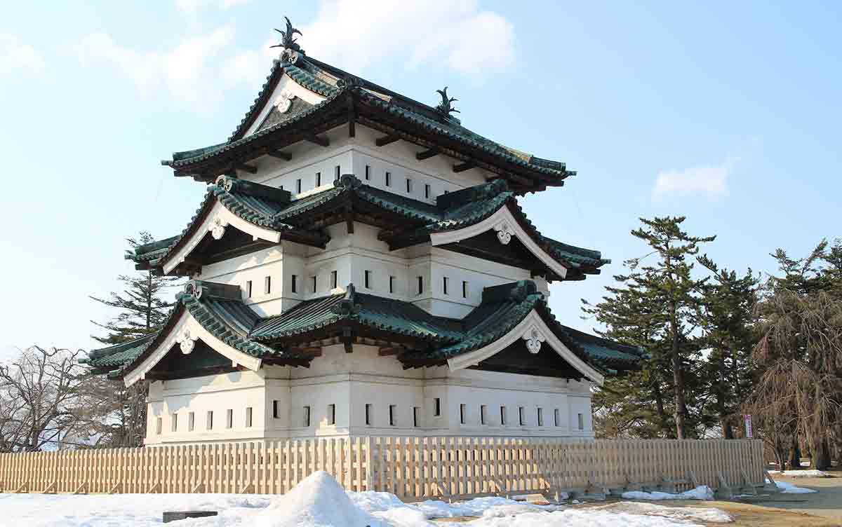 hirosaki castle keep