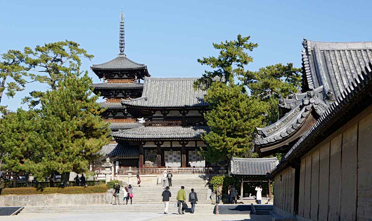 horyuji gate pagoda