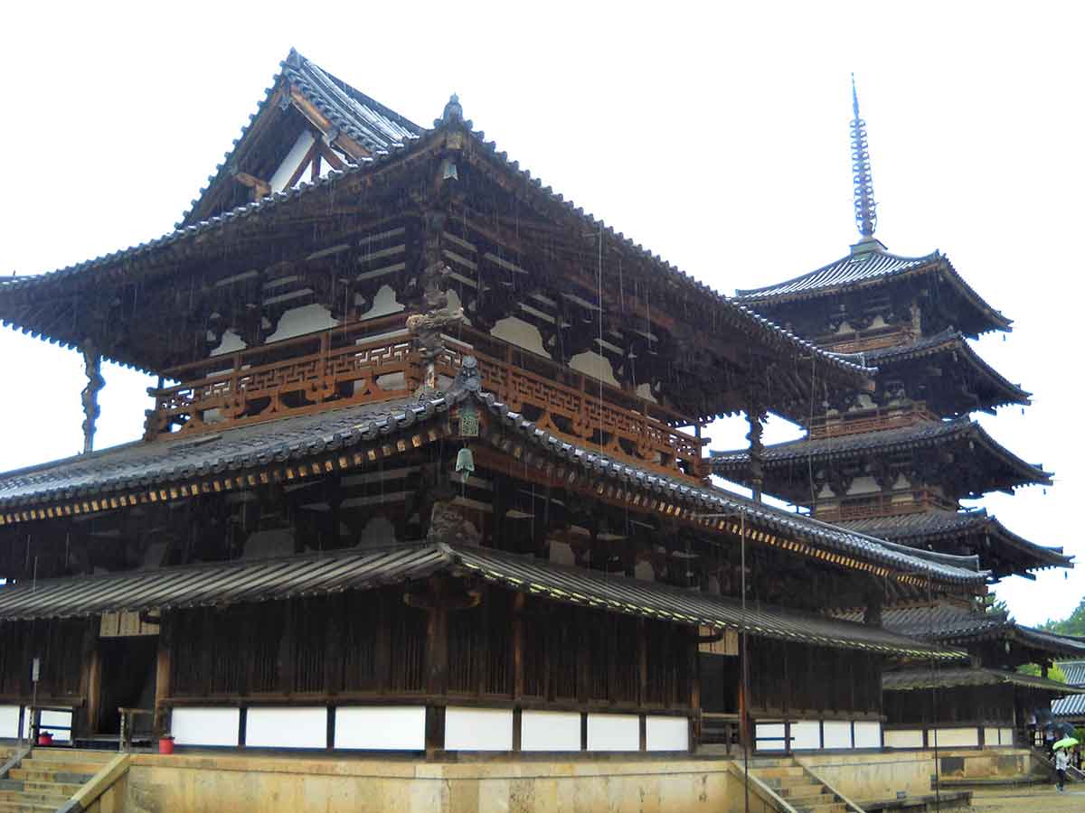 horyuji main hall pagoda