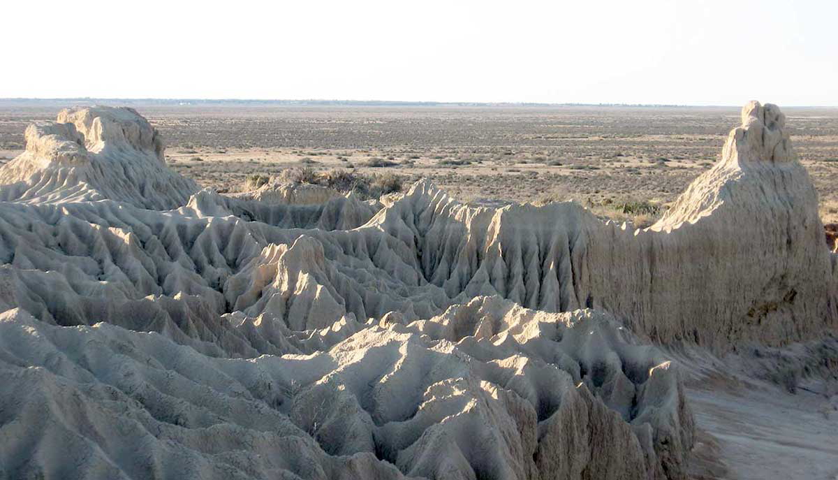 lake mungo wall of china