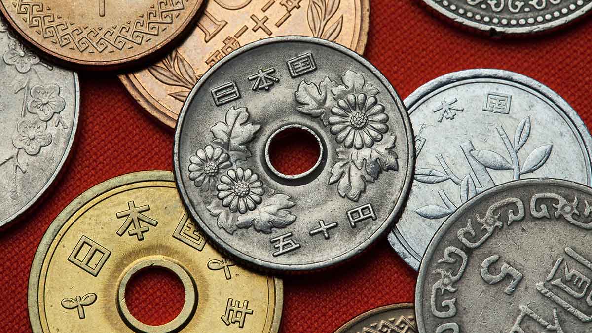 modern yen coins