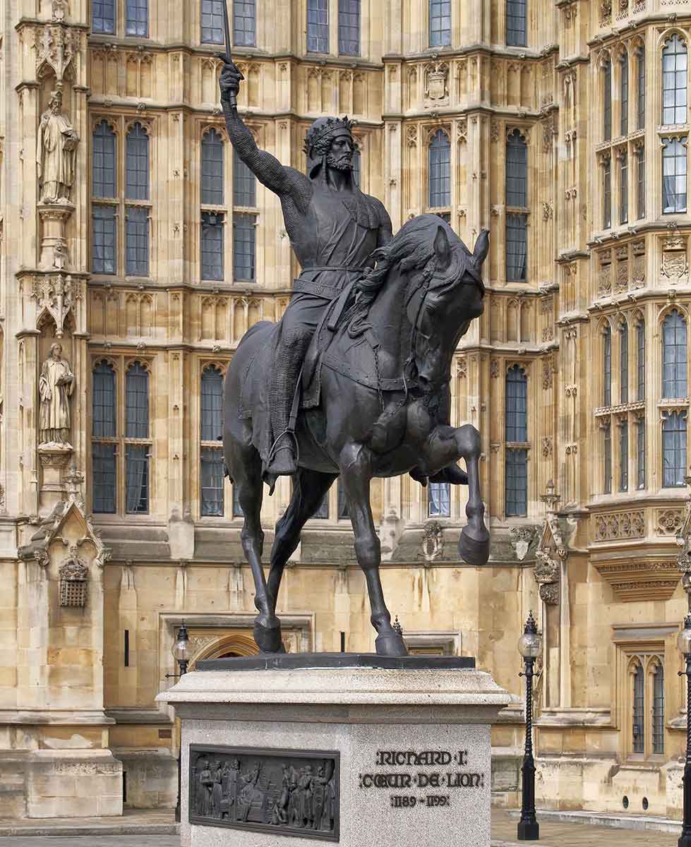 richard the lionheart statue