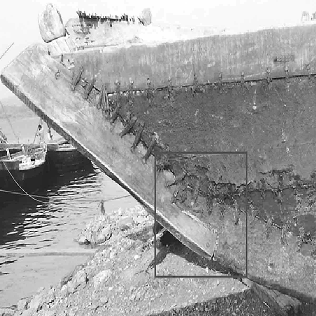 sewn plank hull ship