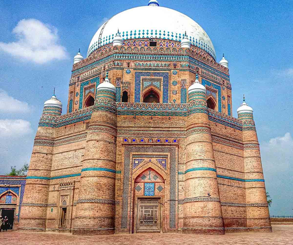 shah rukn e alam shrine