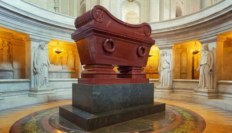 Why Napoleon’s First Grave Was Blank, and His Second Took 20 Years