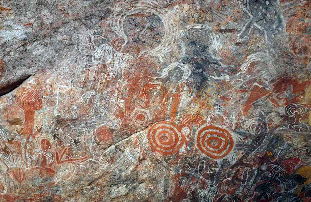 walinynga cave hill rock art