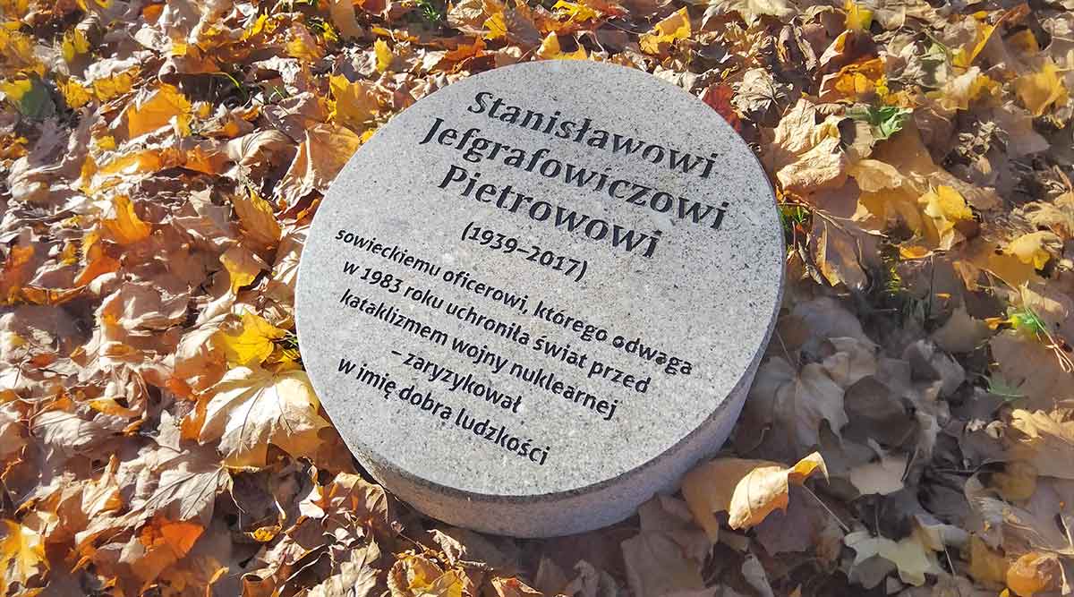 Stanislav Petrov memorial stone