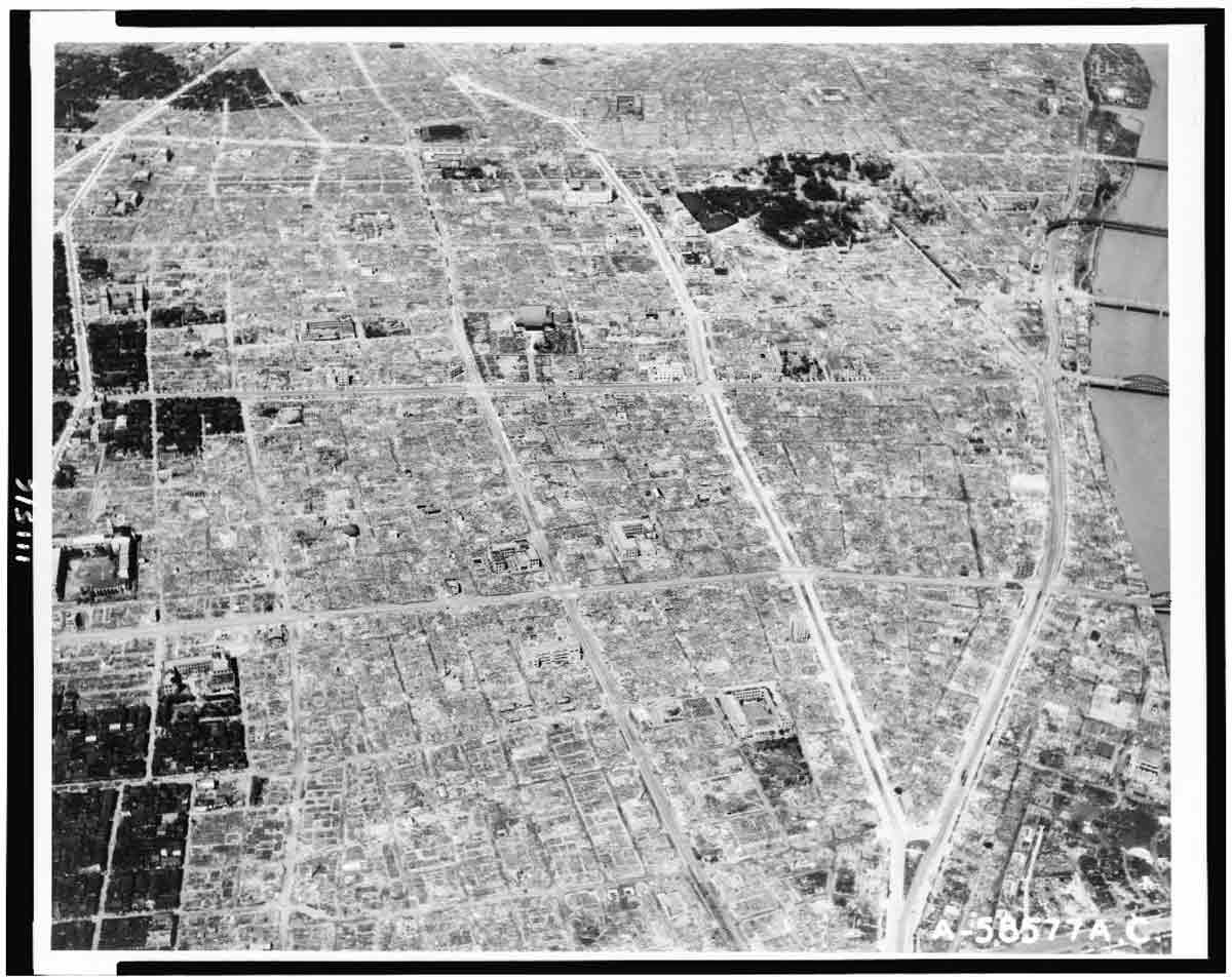 aerial bombing tokyo