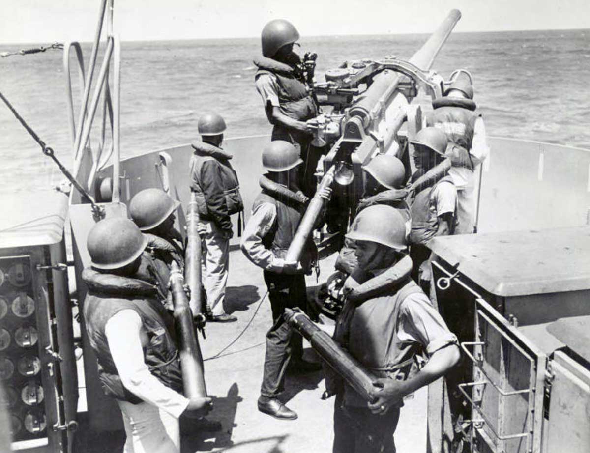 african american sailors antiaircraft artillery