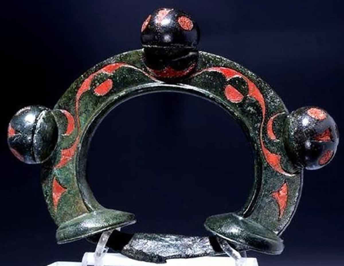celtic brythonic chariot bronze