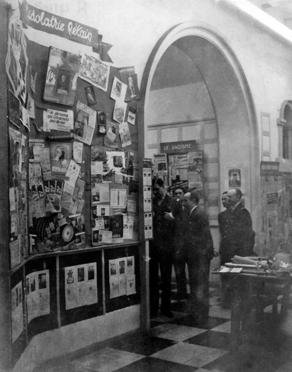 collaboration exhibition during epuration legale photo