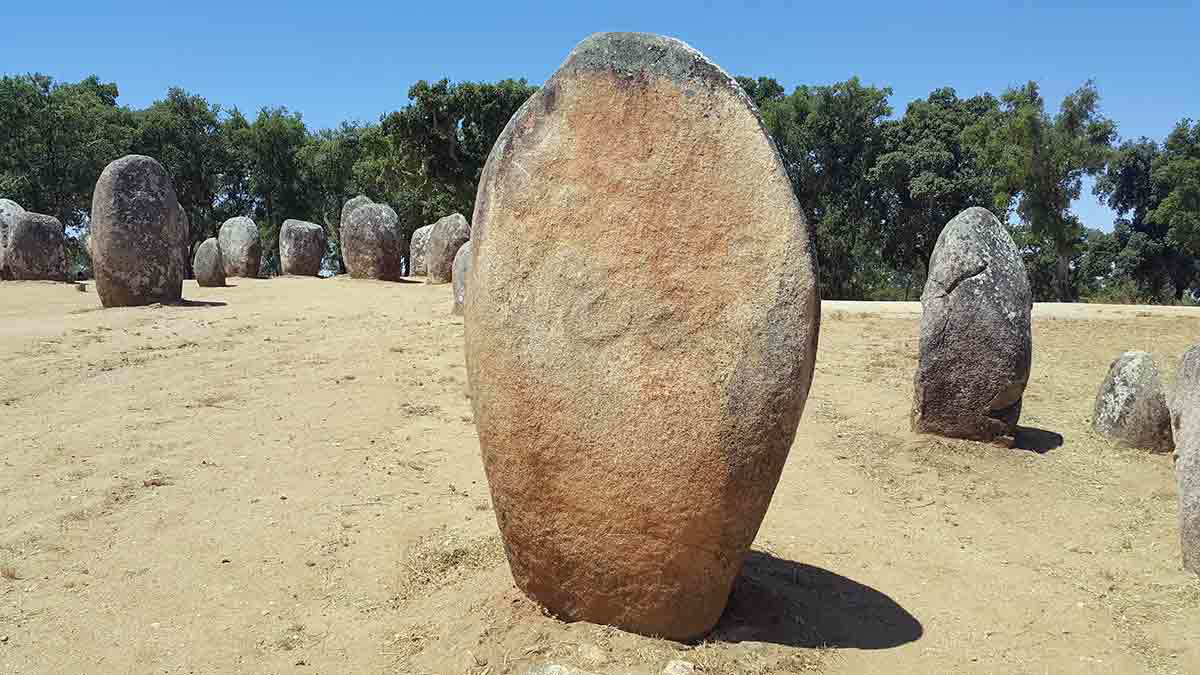 cromeleque dos almendres portugal