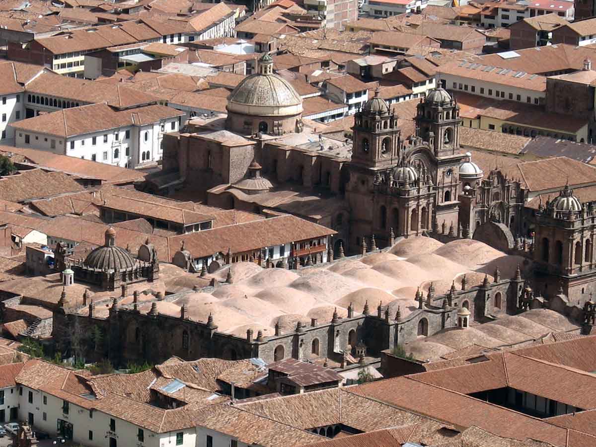 cusco old town colonial cities south america